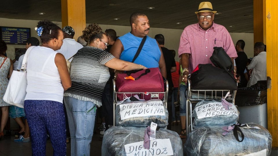 ¿Qué Pasa en Migración? ¡El Aeropuerto de La Habana Se Pone Bravo con los Viajeros!