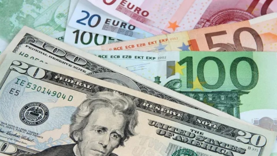 ¡Dólar por las nubes! El peso cubano se ahoga mientras el mercado informal se burla de las cifras oficiales