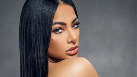 Yailin y Yoanki Sellan su Amor con Tatuajes Mutuos
