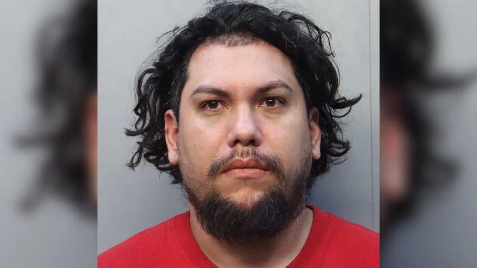 Arrestan a un hombre en Hialeah por robo de joyas tras chivatazo