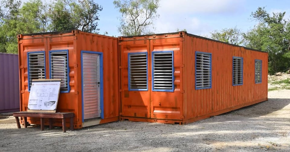 ¿Calorón en tu casa? ¡Te mudas a un microondas de metal!