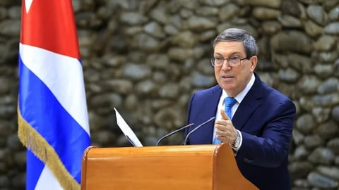 ¡Cuba Pide la ONU de Chisme Pa' Tumbar el Bloqueo!