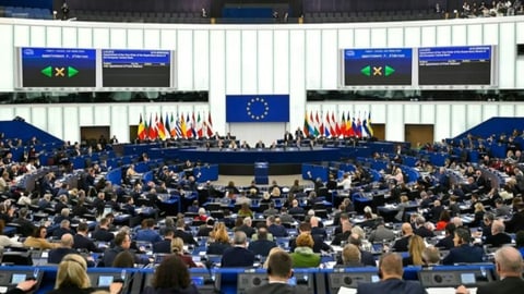 Europa Pide Democracia y Libertad en Cuba o Suspenderá Relación Política