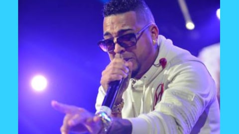 El Chacal Escala el Escenario en Concierto de Gran Canaria