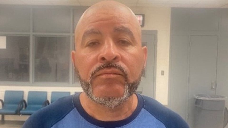 ¿Y a este qué le pasó? Cubano muere bajo llave y la familia pide millones por el 'show'