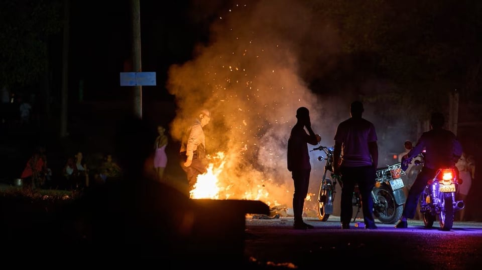 ¿Qué te pasó, Cuba? ¡Se arma el bochinche por la corriente que no llega!