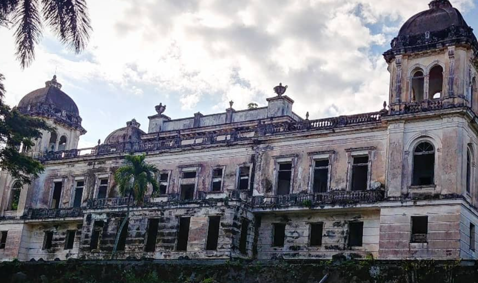 ¡Se desmorona el 'Paraíso de Cuba'! El Gran Hotel Balneario de Matanzas, orgullo de América Latina, ahora es un montón de ruinas.
