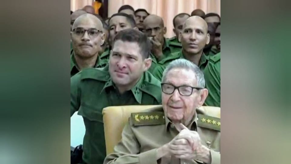 ¿Raúl Castro Llora o Le Hacen Llorar? Video Genera Más Duda Que Certeza