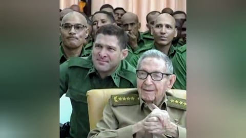 ¿Raúl Castro Llora o Le Hacen Llorar? Video Genera Más Duda Que Certeza
