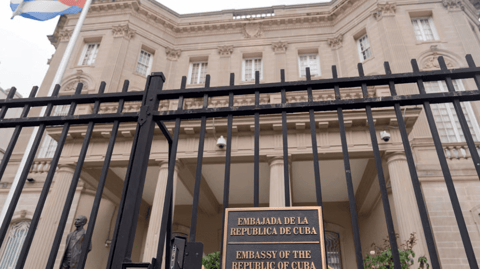 Hackers Chinos Atacaron la Embajada Cubana en Washington, Revela Informe