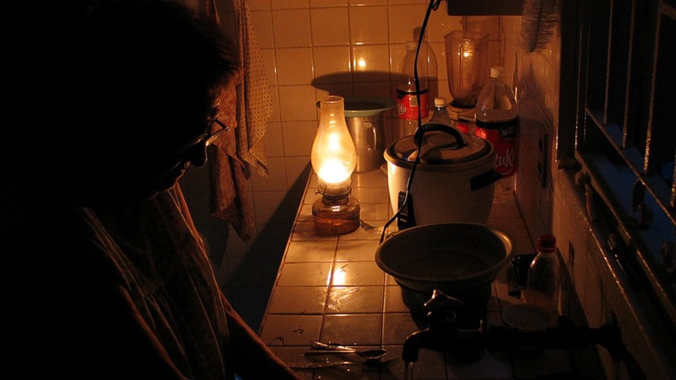 Cuba Sufre Apagones Récord por Crisis Eléctrica
