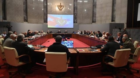 Díaz-Canel impulsa reformas para revitalizar la economía cubana y atraer inversión exterior