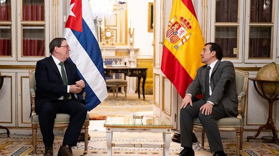 ¿Nos venden el cuento del bloqueo? Foro Madrid saca los trapos sucios de la ayuda europea a la dictadura cubana