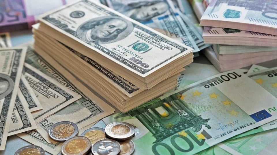 El peso cubano bajo presión: Dólar y Euro se disparan