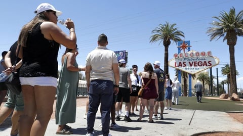 Ola de Calor Mortal Asola EE.UU. con 25 Muertes y Millones en Alerta