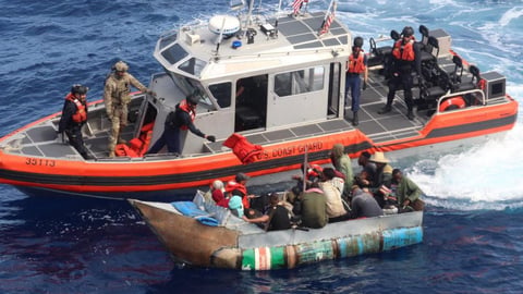 Guardia Costera de EE. UU. Repatria a Seis Balseros Cubanos