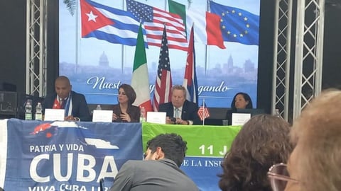 Un diplomático de Estados Unidos se reúne con la oposición cubana en Roma: Tejiendo el futuro