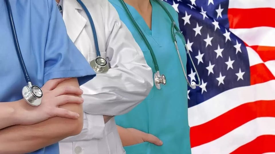 EE.UU. facilita visas para médicos extranjeros ante escasez de personal