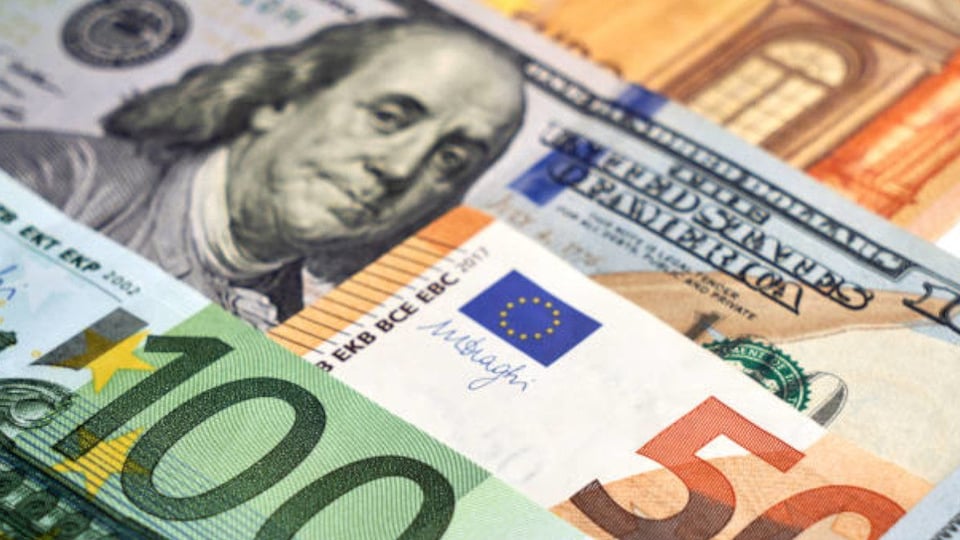 ¡Ojo! Se hunde el dolar y el euro en el mercado negro cubano: ¡Agárrate a lo que puedas!