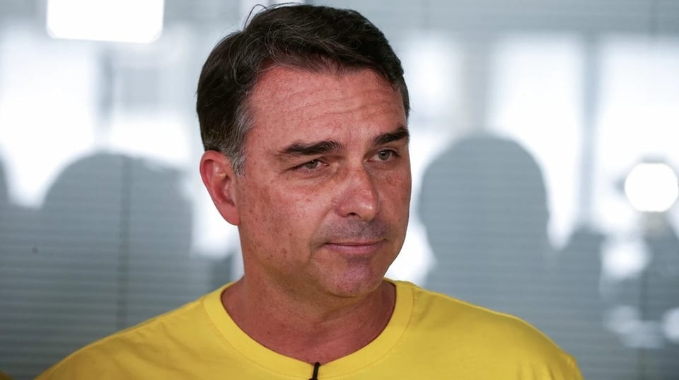 ¡Cuidado! Hijo de Bolsonaro, ¿de Arabia Saudita a la CIA? ¡Se perdió el pasaporte!