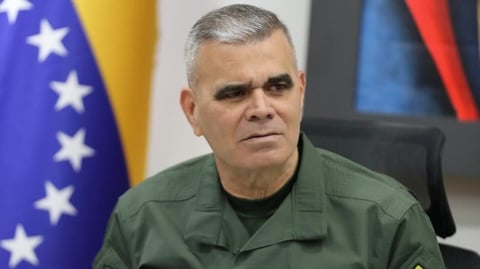 Delcy Rodríguez remueve a Padrino López del Ministerio de Defensa en Venezuela