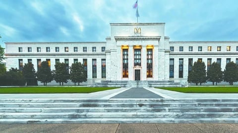 La Fed Mantiene Tasas Sin Cambios Entre Divisiones y Dudas Económicas