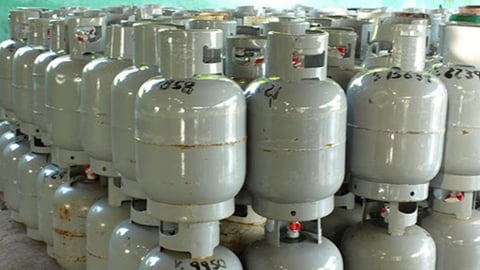 ¿Bala de Gas en Dólares? ¡Entrega el Vacío o No Hay Na' en Cuba!