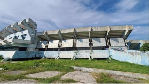El Estadio Panamericano de La Habana, un gigante de concreto a la deriva