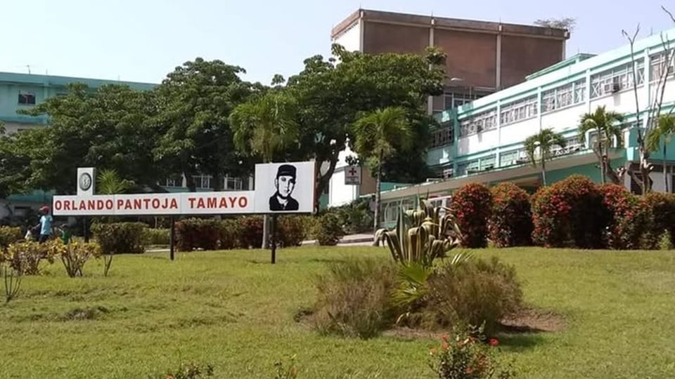 ¡Bocho de Alumnos en Contramaestre! 23 Nenes Pal Hospital por Misteriosa Intoxicación