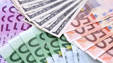 Dólar y Euro Siguen Dominando el Mercado Informal de Divisas en Cuba