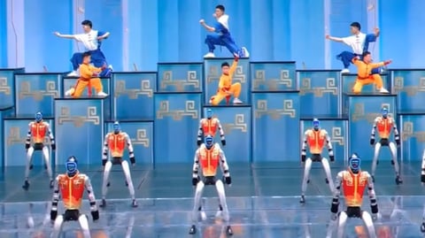 Robots de Kung Fu Asombran en la Gala del Festival de Primavera de China