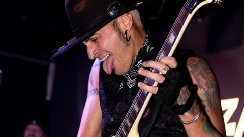 Guitarrista de Qva Libre Detenido por ICE en Texas; Buscan Apoyo para su Regreso