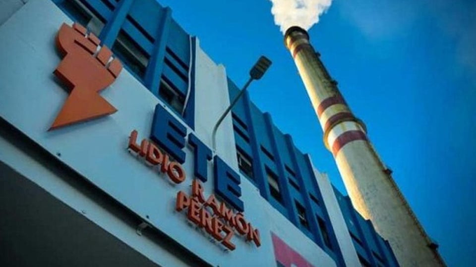 ¡La Felton Volvió! Pero la Luz Sigue de Vacaciones en Cuba