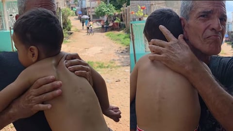 Activista Entrega Dinero a Padre de Niño con Parálisis Cerebral en Holguín