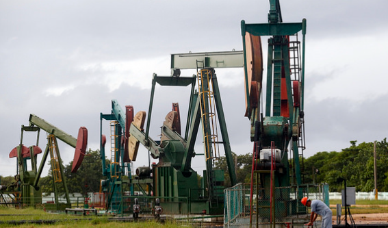 ¡Sanciones Yankee Ponen Candado al Petróleo Cubano! Australiana Melbana Sale Pitando