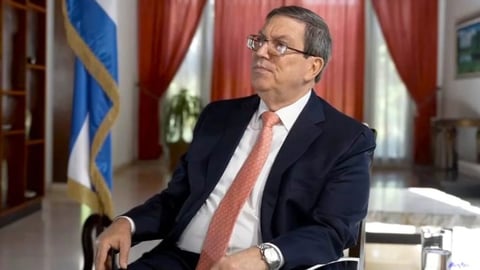 Bruno Rodríguez Abre Puerta a Relevo en Cancillería Cubana