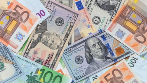 El peso cubano sigue cayendo: Dólar y Euro marcan máximos en el mercado informal