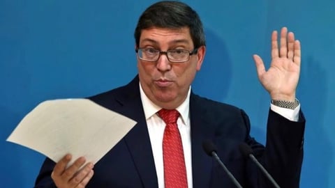 Cuba advierte de "baño de sangre" ante una posible acción militar de EE.UU.