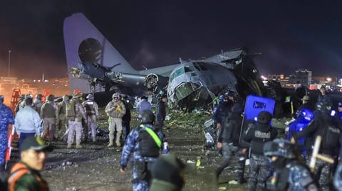 Tragedia en El Alto: Avión Militar se estrella tras aterrizaje fallido, dejando al menos 15 muertos