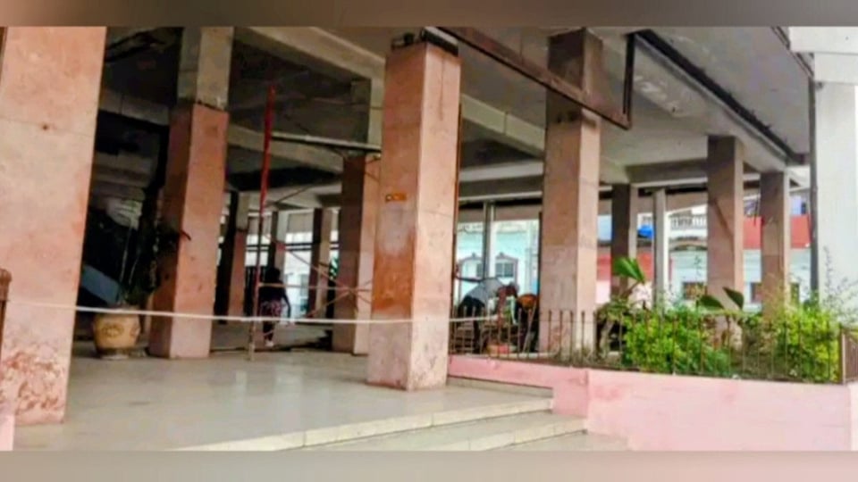 ¡Se desmantela Coppelia en Santa Clara! ¿Rehabilitación o adiós al patrimonio?