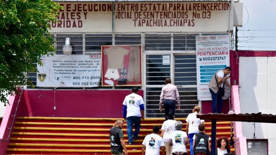 ¡Madres Cubanas Buscan a sus Hijos Desaparecidos en México, de Penal en Penal!