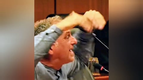 ¿Se Rompió Todo en Cuba? Cubano Arremete en Palacio de Uruguay