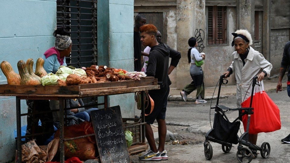 ¿Ya tú sabes? ¡La mitad de Cuba se salta la comida!