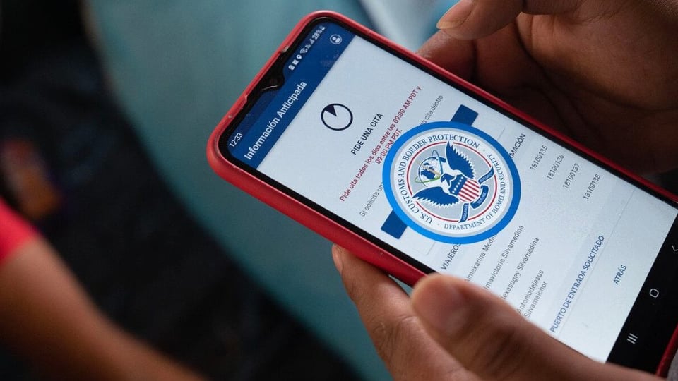 ¿Deportado por CBP One? Miles de cubanos en la cuerda floja