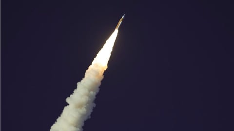 Artemis II: La humanidad regresa a la órbita lunar tras medio siglo