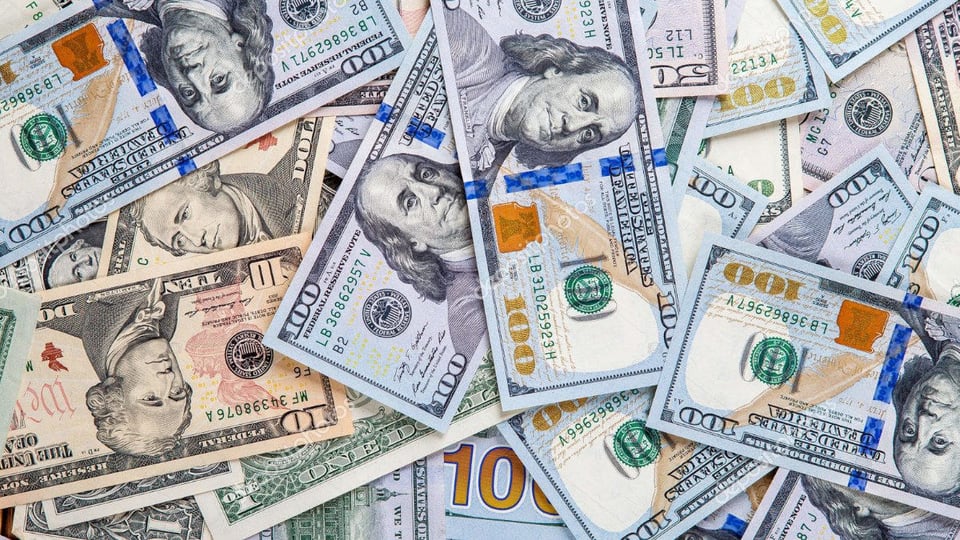 ¡El dólar se burla del peso! La brecha se abre más en Cuba y la gente se preocupa