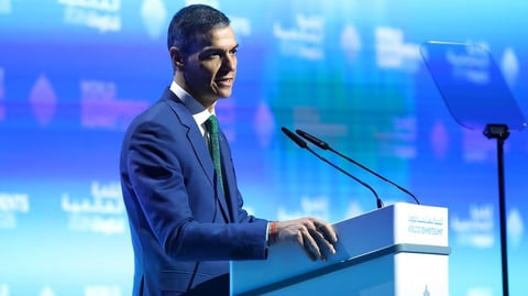 España Propone Medidas Estrictas Contra Plataformas Digitales y Veto a Redes Sociales para Menores