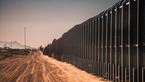 Casa Blanca Afirma Control Total en Frontera Sur con Cero Liberaciones de Migrantes