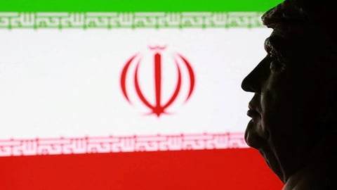 EE.UU. y Irán: Primeros Pasos hacia un Diálogo en Plena Tensión