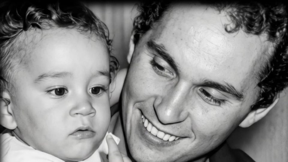 Osmani García Lanza Emotiva Canción a los Padres